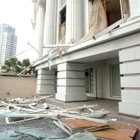 Bom Dibawa Pelaku dari Luar Hotel Marriott