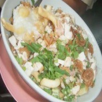 Bubur Ayam Hangat-Hangat Enak!