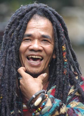 Mbah Surip Ciptakan Lagu Semut Dibohongi Ikan