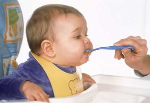 Pentingnya Makanan Pendamping untuk Bayi