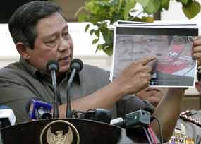 Ruhut: Foto SBY Ditembak Diambil Pada Maret 2009