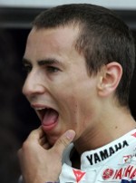 Pede Saingi Rossi, Lorenzo Mau Dinilai Lebih