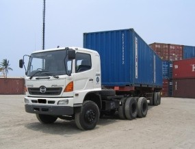 Mobil Komersial Tak Luput dari Perhatian