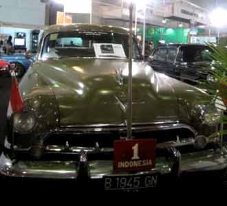 Mobil Soekarno Mejeng di IIMS