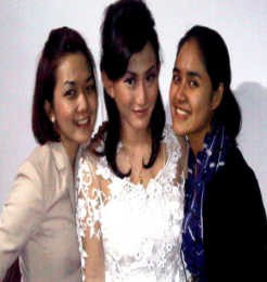 Isak Tangis Warnai Pemakaman Melina