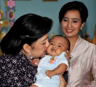 Ibu Negara Resmikan Desa Sejahtera