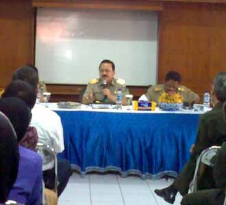 Foke Ngantor di Kelurahan Pasar Manggis