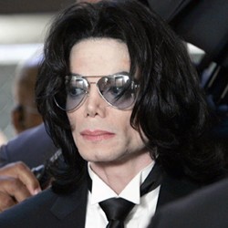 Kakak Tolak Lihat Jenazah Michael Jackson