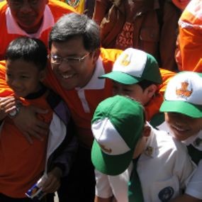 Gubernur: Stop Nyintreuk Anak