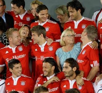 Di Balik Layar FC Hollywood