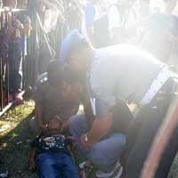 Naff Konser di Ngawi, Puluhan Fans Pingsan 