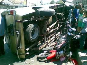 Korban Isuzu Panther Ngguling 7 Orang