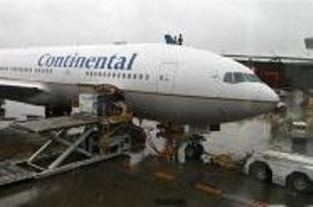 Continental Airlines Mendarat Darurat di Miami, 30-an Cidera
