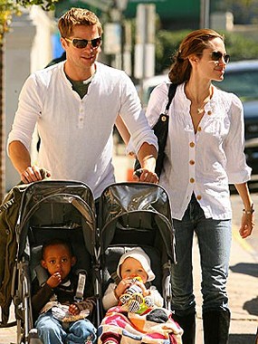  Jolie-Pitt Dikabarkan Ribut Karena Kuburan