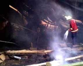 Asap Hitam Terlihat Hingga Fly Over Pasupati