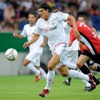 Mario Gomez Bawa Bayern Melaju