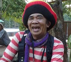 Mbah Surip \Tak Gendong\ Alami Gagal Jantung Mbah Surip \Tak Gendong\ Alami Gagal Jantung