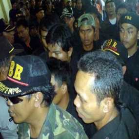 Rebutan Lahan Parkir di Pamulang, FBR dan BMB Bentrok