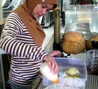 Melepas Dahaga dengan Es Duren Online
