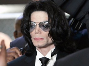 Akhirnya, Jenazah Michael Jackson Dikuburkan