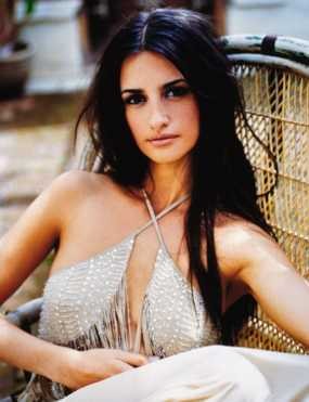 Penelope Cruz Bikin Sutradara Homo Terangsang 
