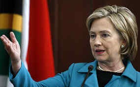 Hillary Clinton Bentak Mahasiswa Kongo