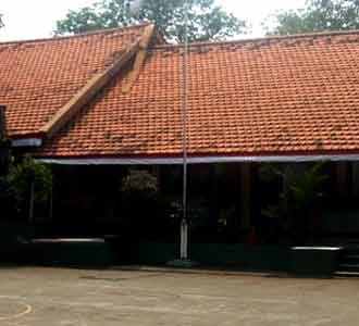 Gedung SMP 110 Pesanggrahan Memprihatinkan