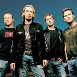 Konser Nickelback di Kanada Dihadang Petir