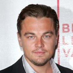 Leonardo DiCaprio Mesra Dengan Model Bikini