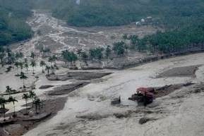 84 Orang Tewas Akibat Topan Morakot yang Melanda  Asia Timur 