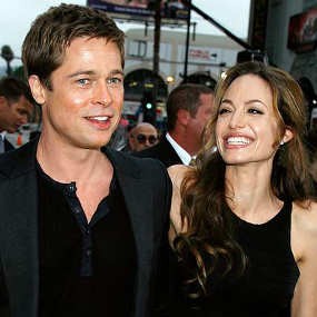Angelina Jolie-Brad Pitt Hobi Bercinta di Gua