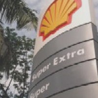 Malah Acuh dan Cuek dan Malah Ngerumpi di SPBU Shell Slipi