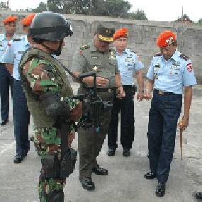 Prajurit Paskhas TNI AU Harus Punya Pola Pikir Intelijen