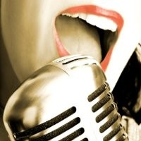 Karaoke Bisa Merusak Pita Suara?