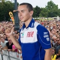 Tak Ada Stoner, Lorenzo Waspadai Pedrosa