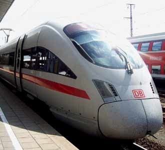 Kereta Peluru ICE