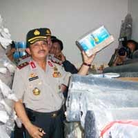 Komplotan Bajing Loncat Digulung