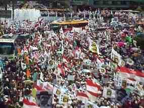 Rayakan 17-an, PKS Gerak Jalan