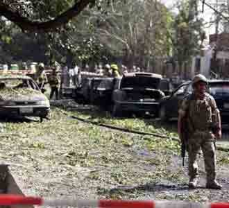 Taliban Serang Markas NATO