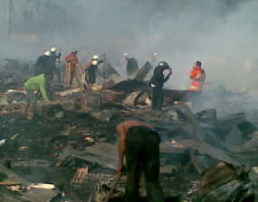 Ratusan Lapak Ludes Terbakar di Kebagusan
