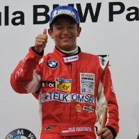 Ayo Dukung Rio ke Pentas Balap F1