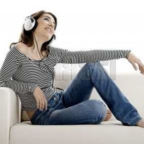 Suara Musik Keras Pacu Semangat Perempuan 