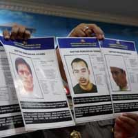 Di Serang, Polisi Amankan Suami Istri Bercelana Ngatung dan Bercadar
