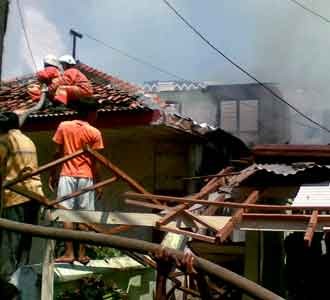 Api Mengamuk di Tanah Abang