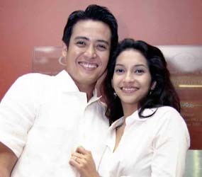 Jelang Sidang Cerai, Teuku Ryan Salat Dhuha 