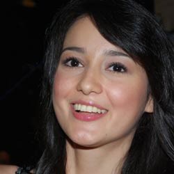 Julie Estelle Bosan Syuting Sinetron Kejar Tayang