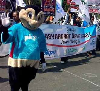Badut Serukan Zakat