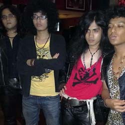 Gribs: Band Gondrong Tanpa Lagu Cinta