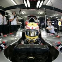 Duo McLaren Start Terdepan