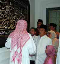JK Tinjau Pembuatan Kiswah 